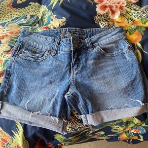 Guess jean shorts, like new. Woman’s Sz 30